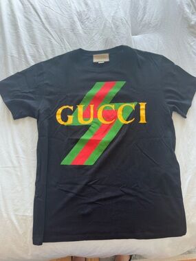 Gucci Logo Stripe T-Shirt – Black (Size M)
